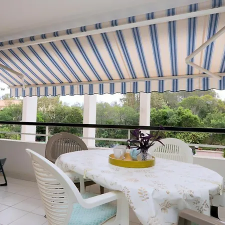 Coquet 2 Pieces En Bord De Dans Quartier Residentiel Climatise, Pkg, Piscine Apartment